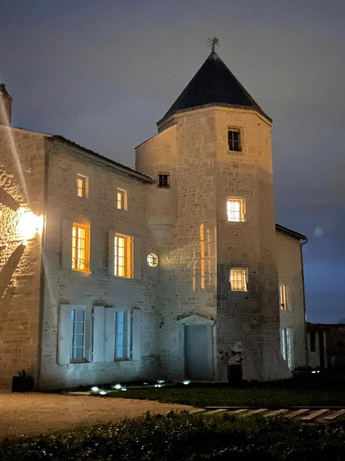 Bed and Breakfast Logis De Pierre Levee Bessines Exterior foto
